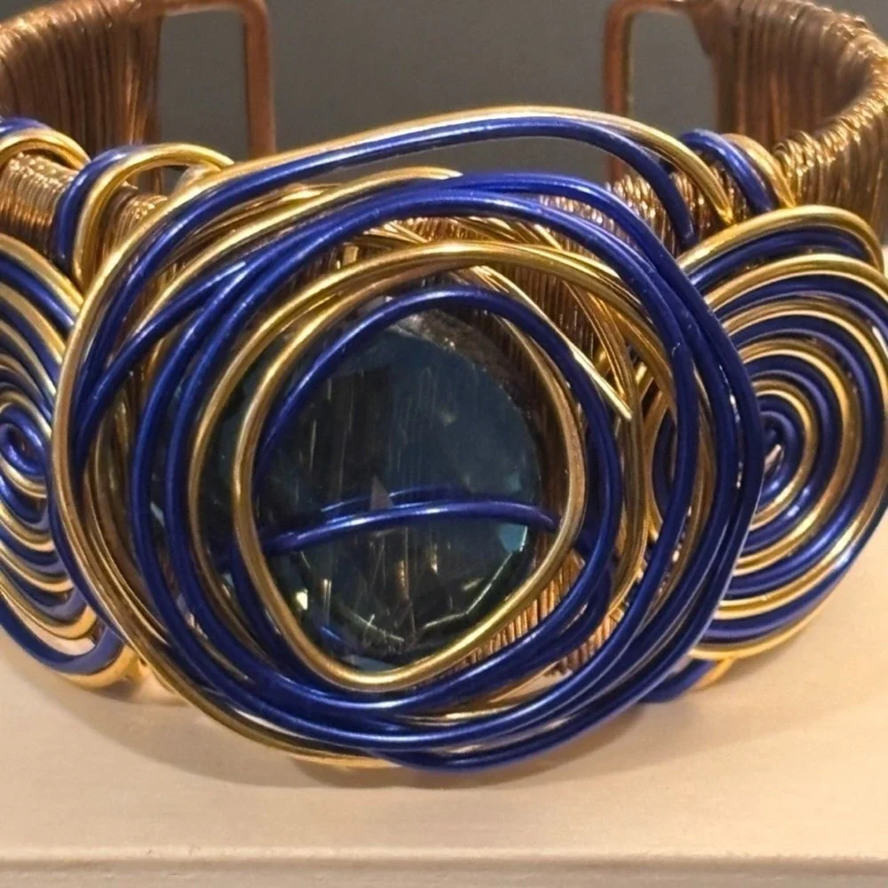Chunky Blue Gold Wire Gemstone Statement cuff bracelet size 6.5 with flex